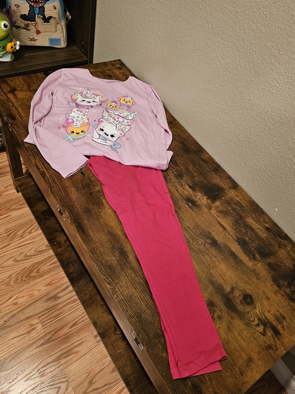 Place Pink Long Sleeve Shirt With Pink Leggings
